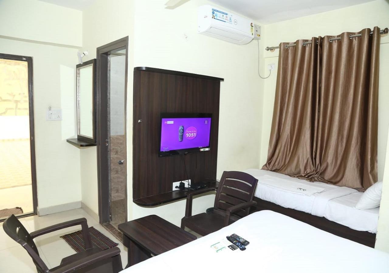 Pride Image Hotell Bangalore Exteriör bild